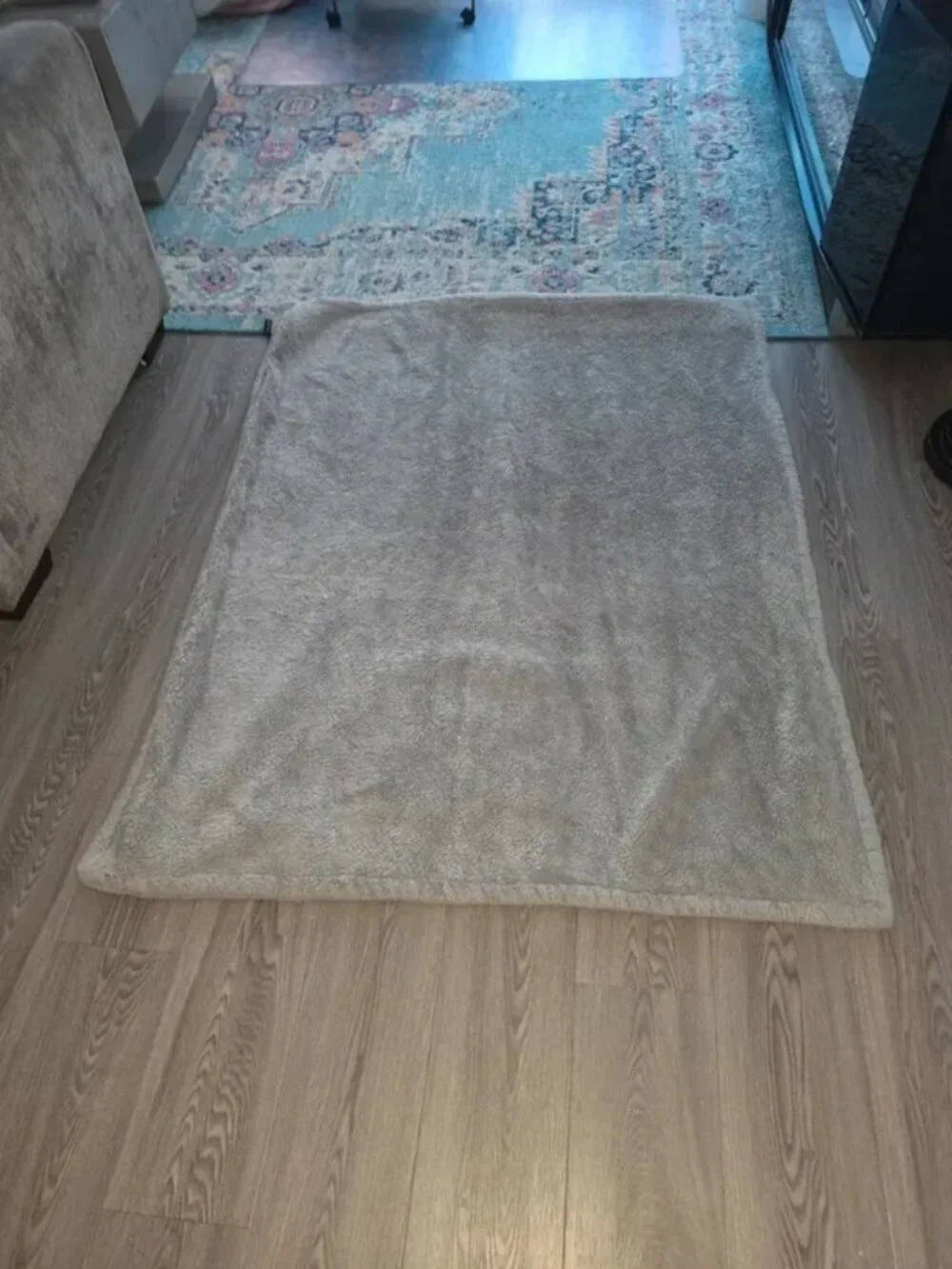 Max studio throw